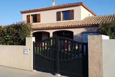 Image de Villa reculée 4 km des plages 140m2 idéale familles
