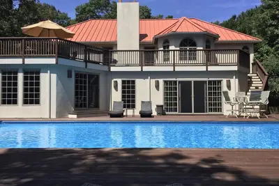 Image de Montauk - Juillet DISPONIBILITÉ! Accès à la plage privée, piscine chauffée et bain à remous!