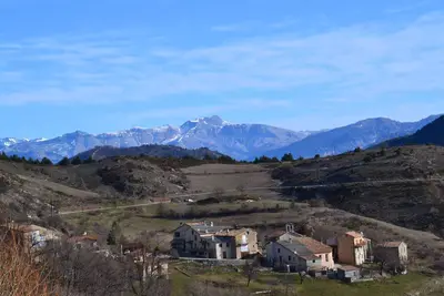 Image de Grande bâtisse en pierre vue panoramique