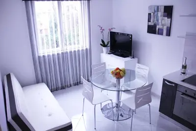 Image de Monuments du patrimoine mondial de l'Unesco, plage de sable, boîtes de nuit, restaurants, tennis