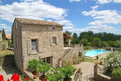 Image de Charmante maison en pierre avec piscine, 4 pers.