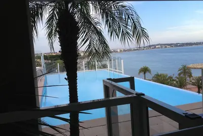 Image de Appartement 3 Pieces Front De Mer Golfe Juan Palais Napoleon