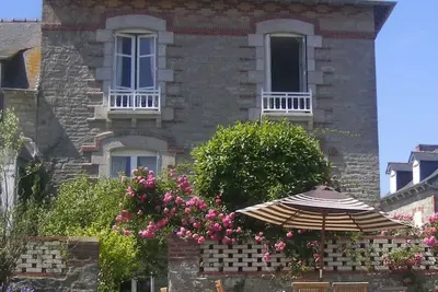 Image de Villa de charme avec vue sur la mer