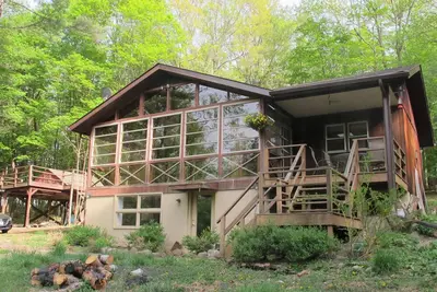 Image de Woodsy Hudson Valley Retreat