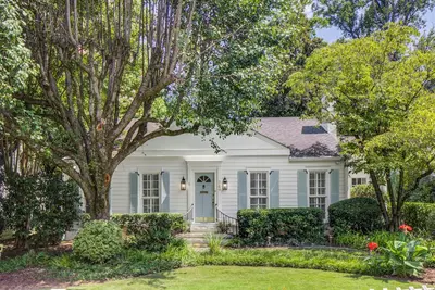 Image de Sud Buckhead Cottage distance de marche de la ceinture de caisse en Collier Hills