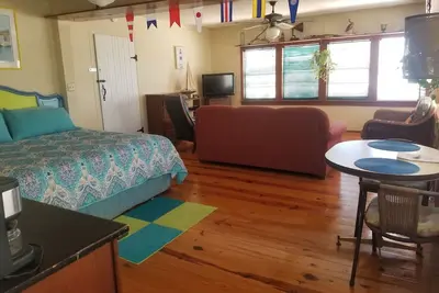 Image de Surfside Beacon - Studio apt. en haut