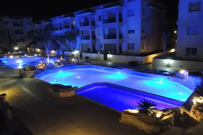 Appartement 1 Chambre Chez Royal Seacrest Paphos avec Piscine Commune