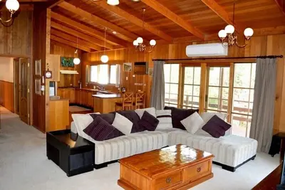 Image de Lisieux - Maison de campagne parfaitement située - Une vraie maison loin de chez soi!