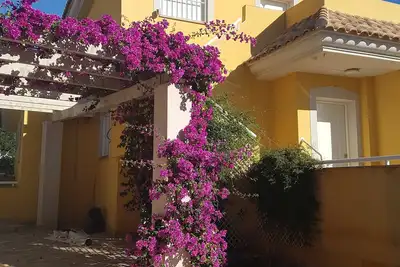 Villa exclusive avec piscine, vue panoramique sur la mer et la montagne