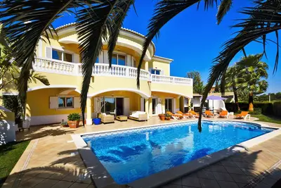 Image de Lagos, Luz - 10 x 5m, Option chauffage de la piscine, Aircon / Chauffage, Wifi Gratuit, Tv satellite