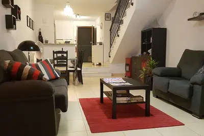 Image de District de Paphos Anarita, maison de ville de 2 chambres sur le développement avec 3 piscines communales