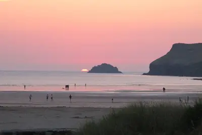Image de Maison Dans Rock Avec Jardins, Parking, Proche des Magasins, Promenade Ă la Plage