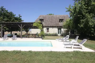 Image de Charmante Ancienne Ferme à Issigeac Avec Piscine Privée Et Jardin Et De Belles Vues
