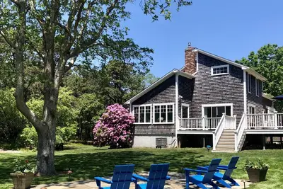 Image de Ensoleillé et spacieux. Lrg Deck. Lot de Pvt. Vélos 1 Semaine Ouvert: 20-27 juillet 2019