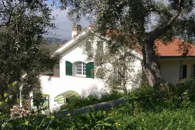 Image de Manoir spacieux, Ligurie\/Imperia pour 8 personnes, barbecue, grandes terrasses