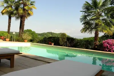 Image de Maison pierre 1850, 4 personnes avec piscine chauffée, propriété de 3 hectares