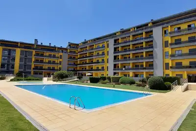 Image de Appartement rez de chaussée de luxe, piscine, 190m de la plage.