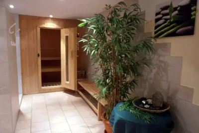 Image de Confortable et luxueux appartement \"Clematis\" avec piscine intérieure et un sauna