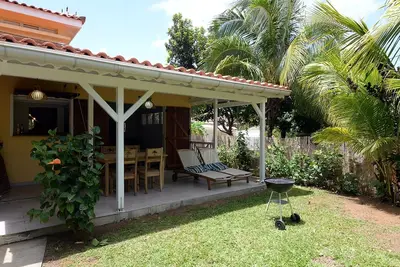 Image de Gîte avec jardin à 50m de la plage- Piscine - Jardin privé et parking