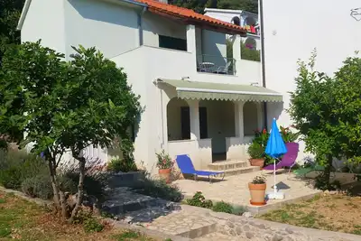 Maison avec jardin privé avec barbecue et vue sur mer, Près de la plage