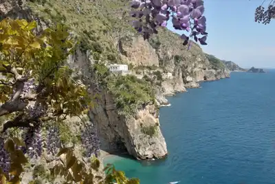 Image de Heureux villa directement sur la mer.