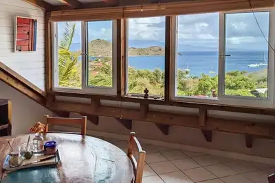 Image de Magnifique gîte de charme face à la baie des Saintes