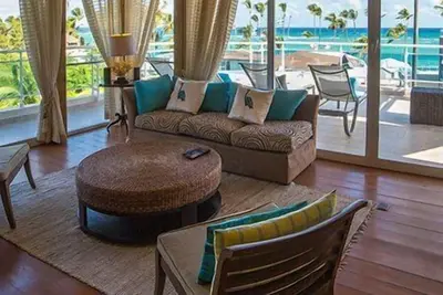 Luxueux Punta Can Presidential 2 Bedroom Suite - Member Amenites Galore