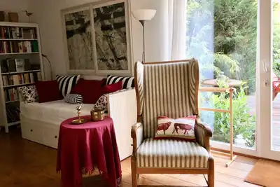 Image de Invitation à s'éteindre, à se détendre, à se détendre et à laisser le monde dehors