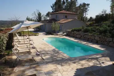 Image de Villa très spacieuse et élégante avec piscine chauffée et climatisation