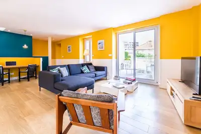 Image de Les Halles• Keyweek Duplex avec Terrasse, Aperçu mer à Biarritz