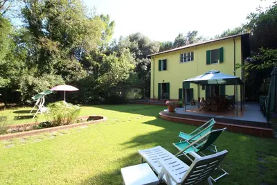 Image de Villa à Marina Dei Ronchi avec 5 chambres à coucher, 10 couchages