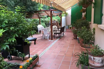 Image de Jolie maison individuelle avec jardin, Proche de la mer, très calme,