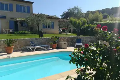 Image de Villa pour 8-piscine privée-4 chambres climatisées-2 Salles de bain- Golf à 3mn