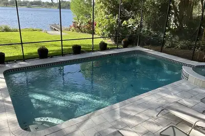 Image de Le Lakehouse à Winter Haven - maison exécutive de luxe