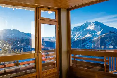 Image de Appartement 2 chambres 60 m2, vue panoramique 180 degrés, proche des pistes.