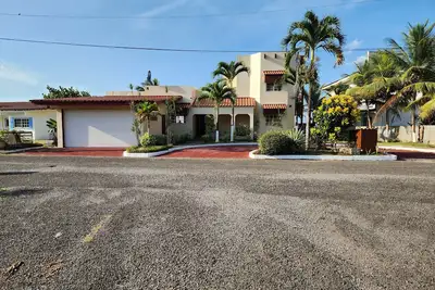 Villa élégante. . . . . . .