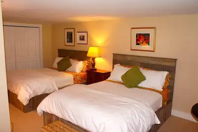 Image de Studio de luxe Downtown, Brevard Nc