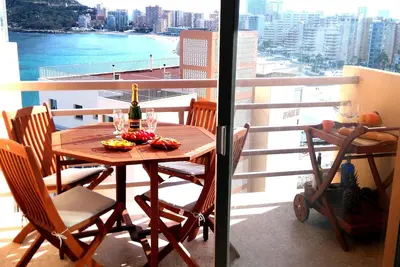 Image de Beau studio avec vue sur la mer et piscine privée sur la plage! !