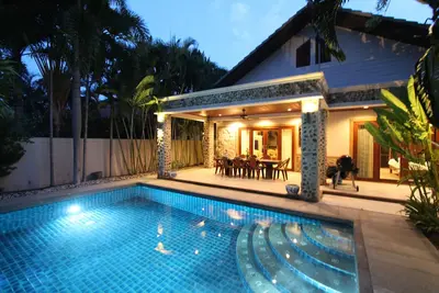 Image de 4 Chambres Jardin Villa Proche Plage