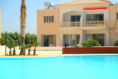 Image de Moderne appartement rez de chaussée - Great Location