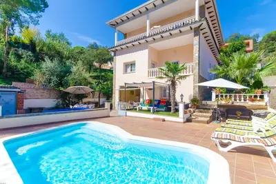 Image de Club Villamar - Une villa pour 12 personnes pour toute la famille avec plusieurs terrasses, pisci. . .