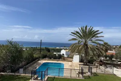 Image de Belle villa moderne, grande piscine privée, vue sur la mer, 5 minutes Coral Bay et commodités