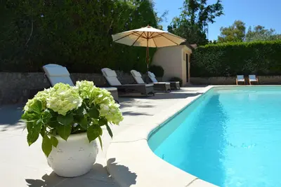 Image de Charmante villa avec piscine à Mondello, luxe, confort, détente, plage et tennis!