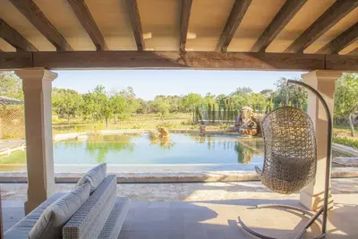 Maison rurale dans un environnement totalement naturel avec Wifi et piscine