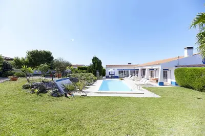 Image de Spectaculaire villa, quartier calme et à proximité des belles plages