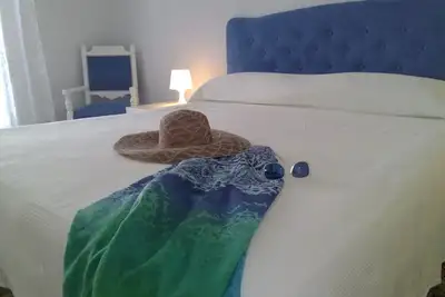 Image de A deux pas de la mer. Appartement Romey