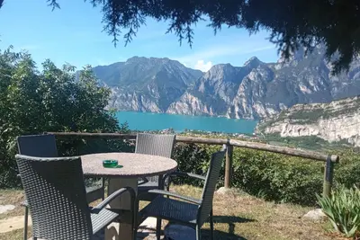 Image de Jardin Belvedere 9 avec grand jardin superbe vue sur Gardalke