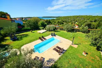 Image de Appartement de vacances pour 6 personnes env. 55 qmà Banjole, Istrie (Istrische Riviera)