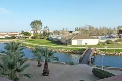 Image de As8314 - P2 Cabine parking privé vue lac Salonique