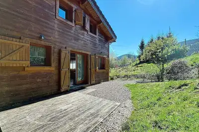 Image de Chalet au calme, lisière de forêt, aux portes des vallées